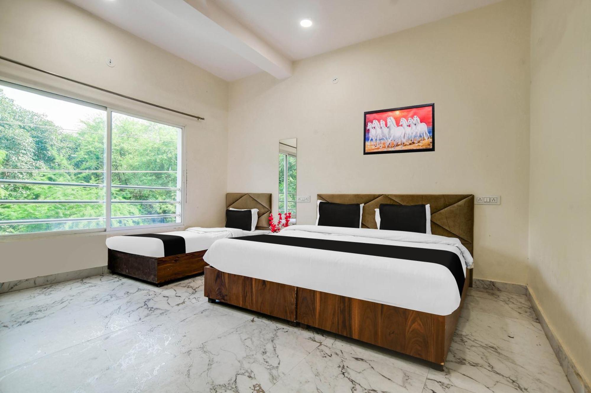Hotel O Ujjain Near Hari Fatak Luaran gambar