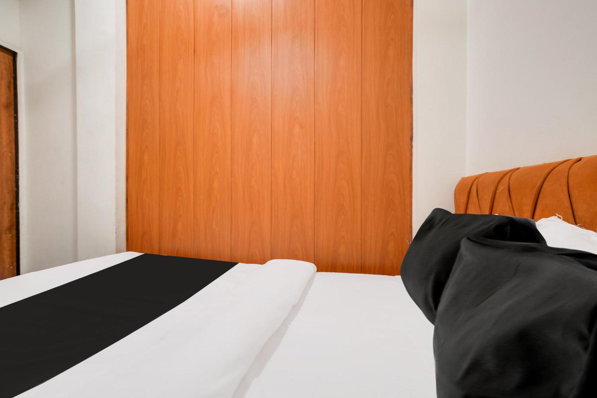 Hotel O Ujjain Near Hari Fatak Luaran gambar
